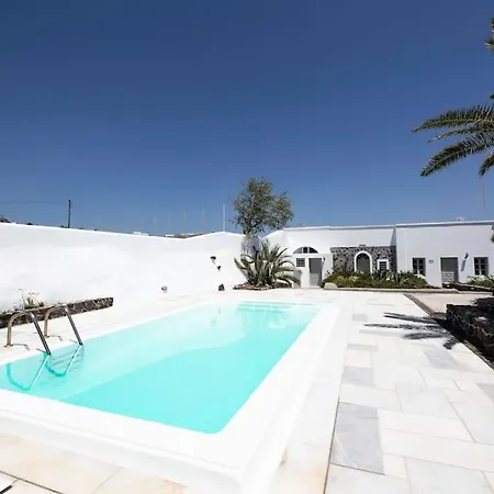 Dolphin Estate 1868 *